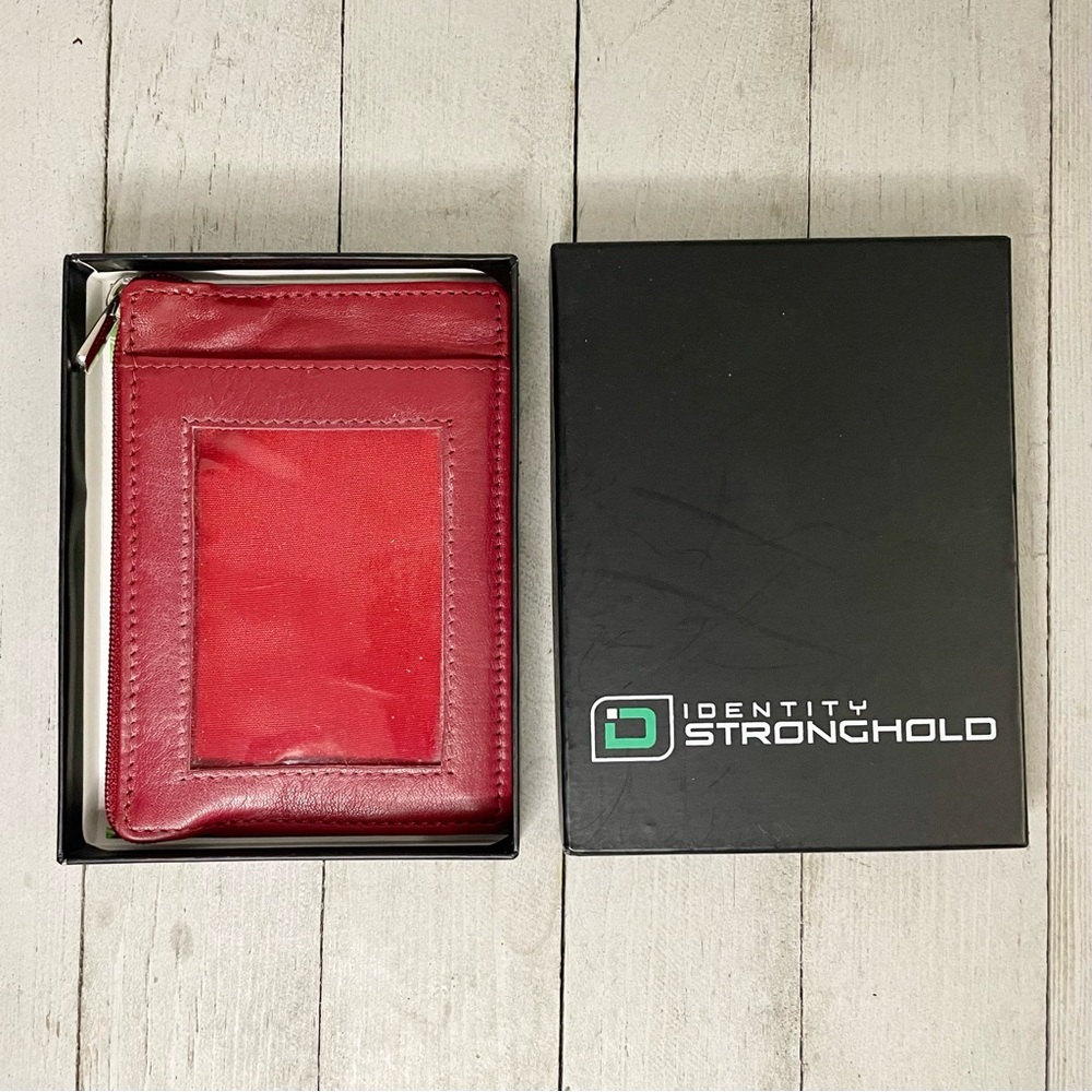 Identity Stronghold RFID-Blocking Cardholder Wallet